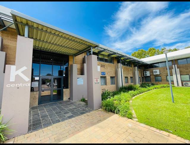 1,840M² OFFICE TO LET IN RANDJESPARK